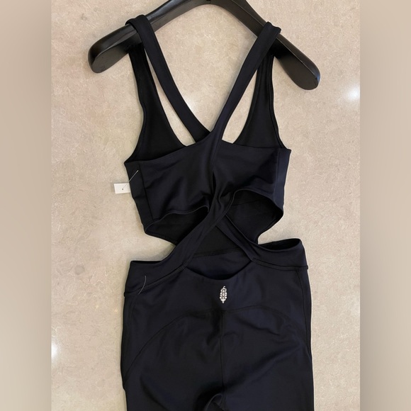 NWOT Free People Movement Back it Up Onesie In Black Size XS - Picture 4 of 15